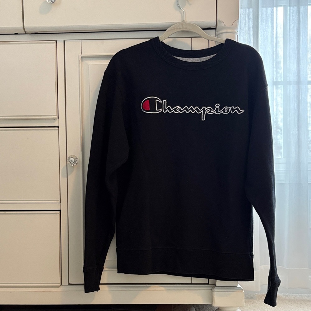 Champion Men's Black Crewneck Sweater
